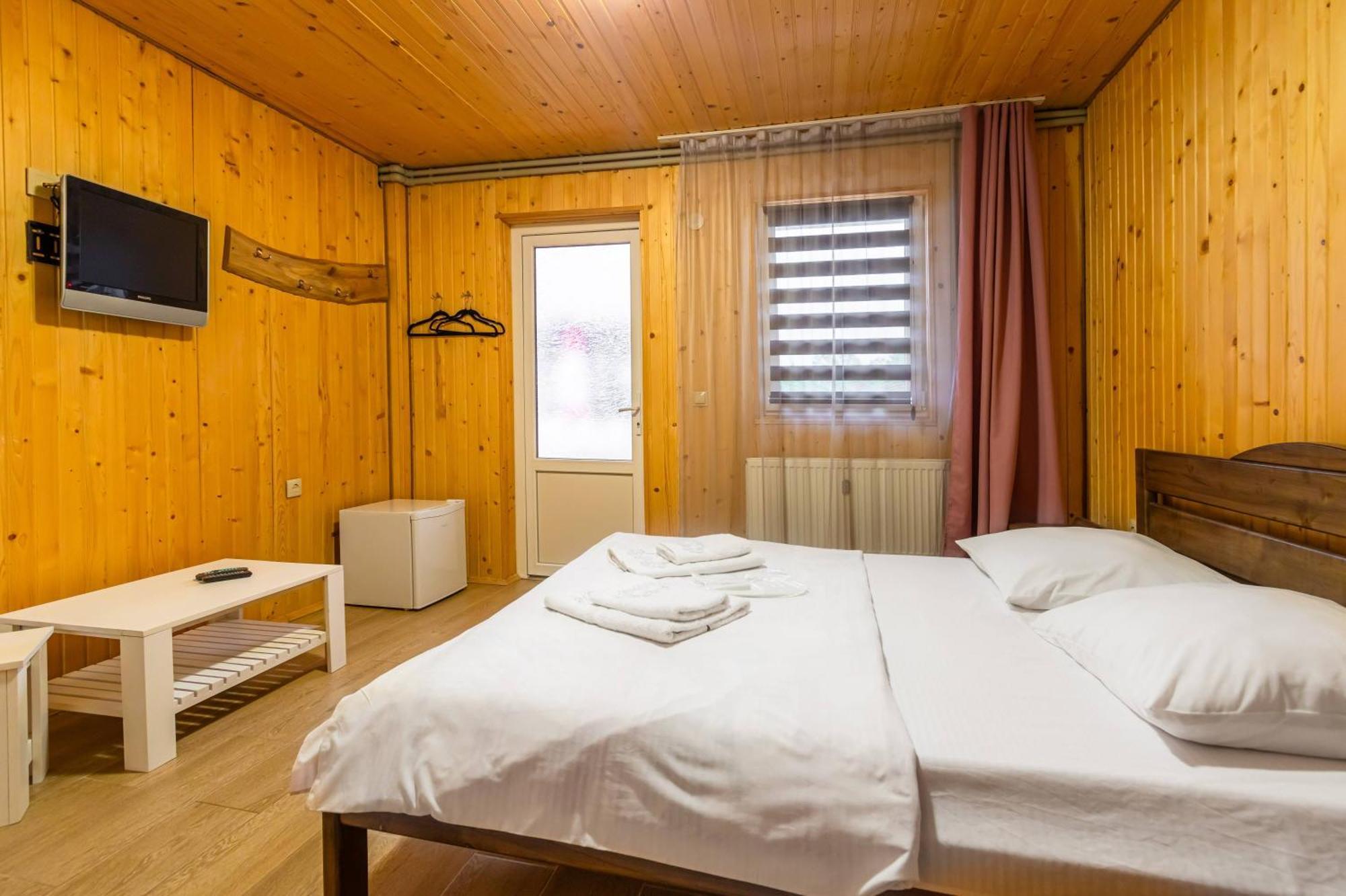 Romantik Solotvyno Buitenkant foto